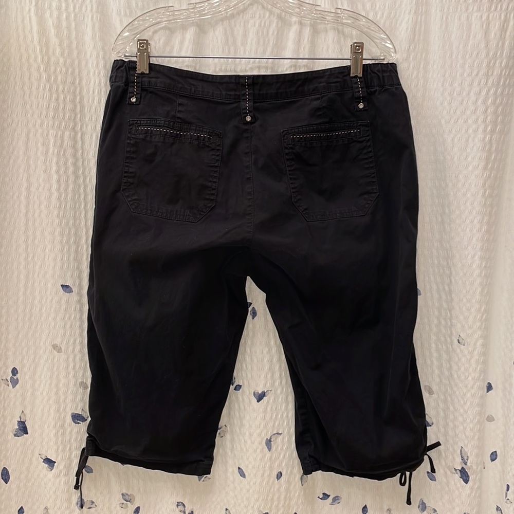 Nine West Capris - Picture 2 of 12